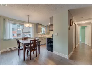 Photo #5: 22671814 Listing