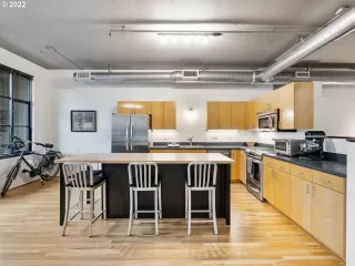 Photo #3: 22672150 Listing