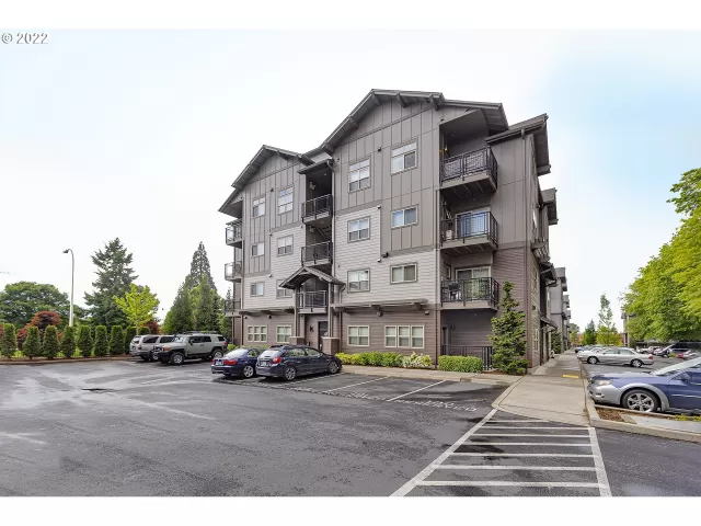 MLS: 22672354 Condo For Sale