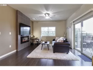 Photo #3: 22672354 Listing