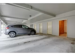 More Details about MLS # 22673208 : 225 SE 126TH AVE 8