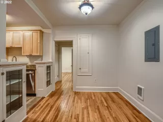 Photo #2: 22673438 Listing