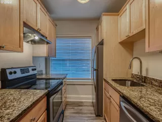 Photo #3: 22673438 Listing