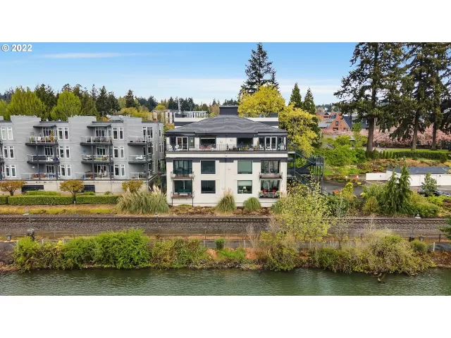 MLS: 22673547 Condo For Sale