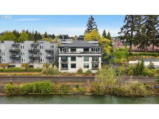 Click for more information on MLS # 22673547 : 181 3RD ST 5 More Details about MLS # 22673547 : 181 3RD ST 5