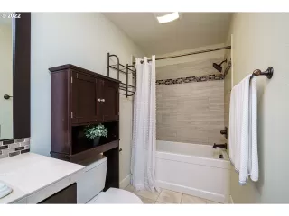 Photo #3: 22673557 Listing