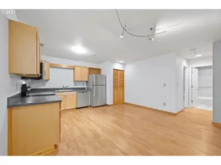 Photo #3: 22673876 Listing