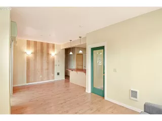 Photo #2: 22675322 Listing