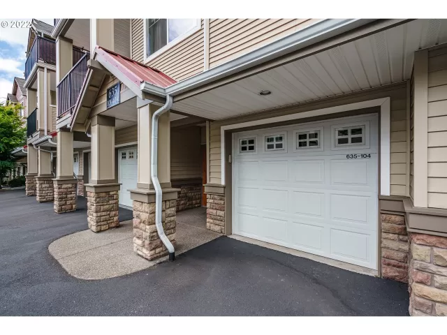 MLS: 22675919 Condo For Sale