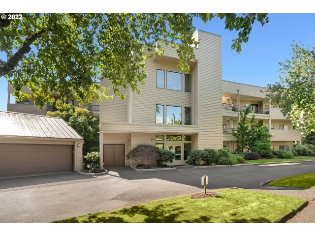 MLS: 22676050 Condo For Sale