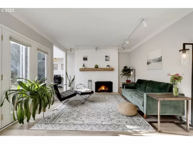 MLS: 22676598 Condo For Sale