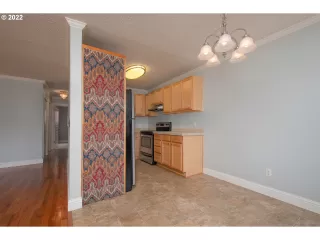 Photo #6: 22676822 Listing