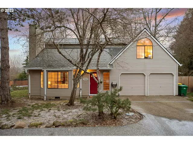 MLS: 22676968 Condo For Sale