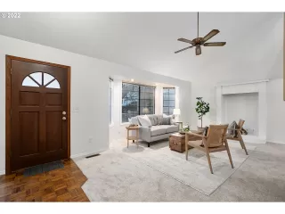 Photo #4: 22676968 Listing 