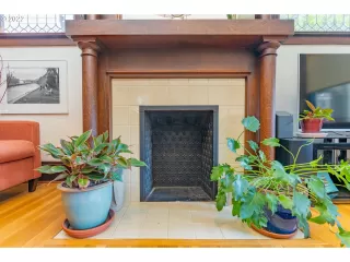 Photo #6: 22677027 Listing