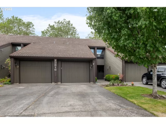 MLS: 22678238 Condo For Sale