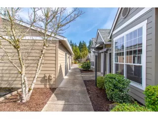 Photo #2: 22678731 Listing