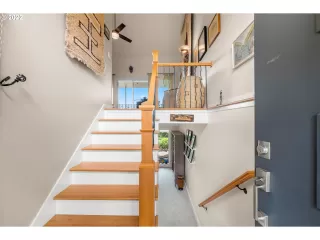 Photo #4: 22679407 Listing