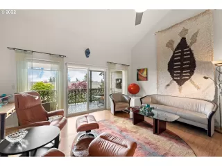 Photo #6: 22679407 Listing