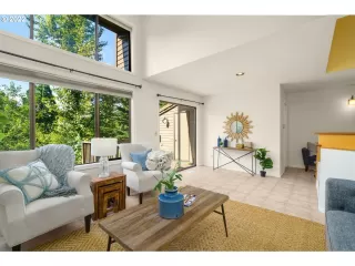 Photo #5: 22679508 Listing