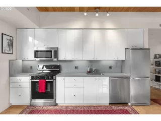 Photo #4: 22681200 Listing 