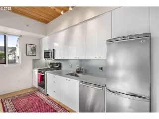 Photo #5: 22681200 Listing 