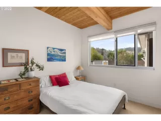 Photo #6: 22681200 Listing 