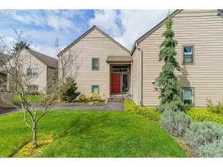 Photo #1: 22681367 Listing