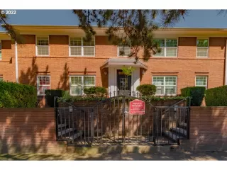 Photo #2: 22681626 Listing