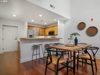 Photo #5: 22681837 Listing