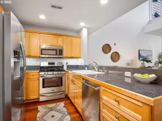 Photo #6: 22681837 Listing