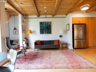 Photo #5: 22682730 Listing