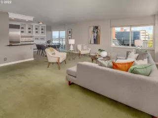 Photo #4: 22682820 Listing