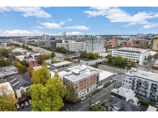 Photo #3: 22683499 Listing 