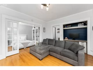 Photo #6: 22683499 Listing 