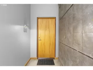 Photo #4: 22683501 Listing 