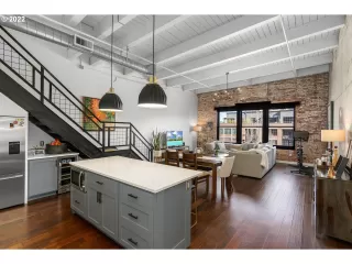 Photo #6: 22683501 Listing 