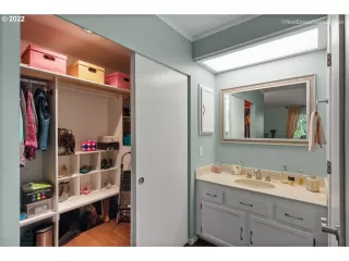 Photo #6: 22684006 Listing 