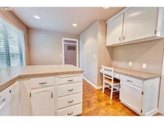 Photo #2: 22684099 Listing