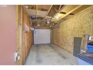 Photo #2: 22684652 Listing 