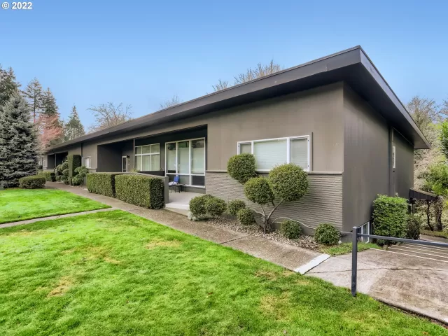 MLS: 22684720 Condo For Sale