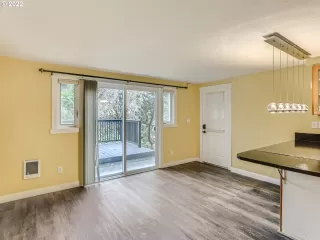 Photo #3: 22684720 Listing 