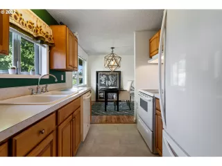 Photo #2: 22684820 Listing 