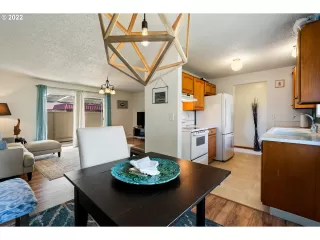 Photo #6: 22684820 Listing 