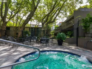 Photo #2: 22684893 Listing