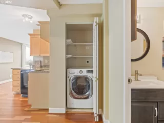 Photo #4: 22685731 Listing 