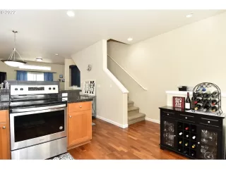 Photo #3: 22685775 Listing