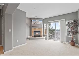 Photo #4: 22686462 Listing