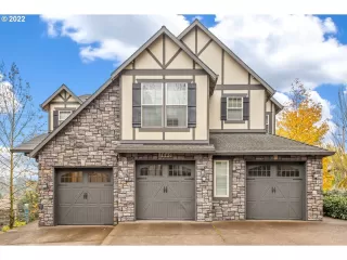 Photo #1: 22686855 Listing