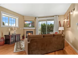 Photo #2: 22686855 Listing